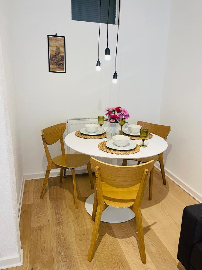 Ground Floor 1 Bedroom Flat In The City Centre Единбург Екстериор снимка